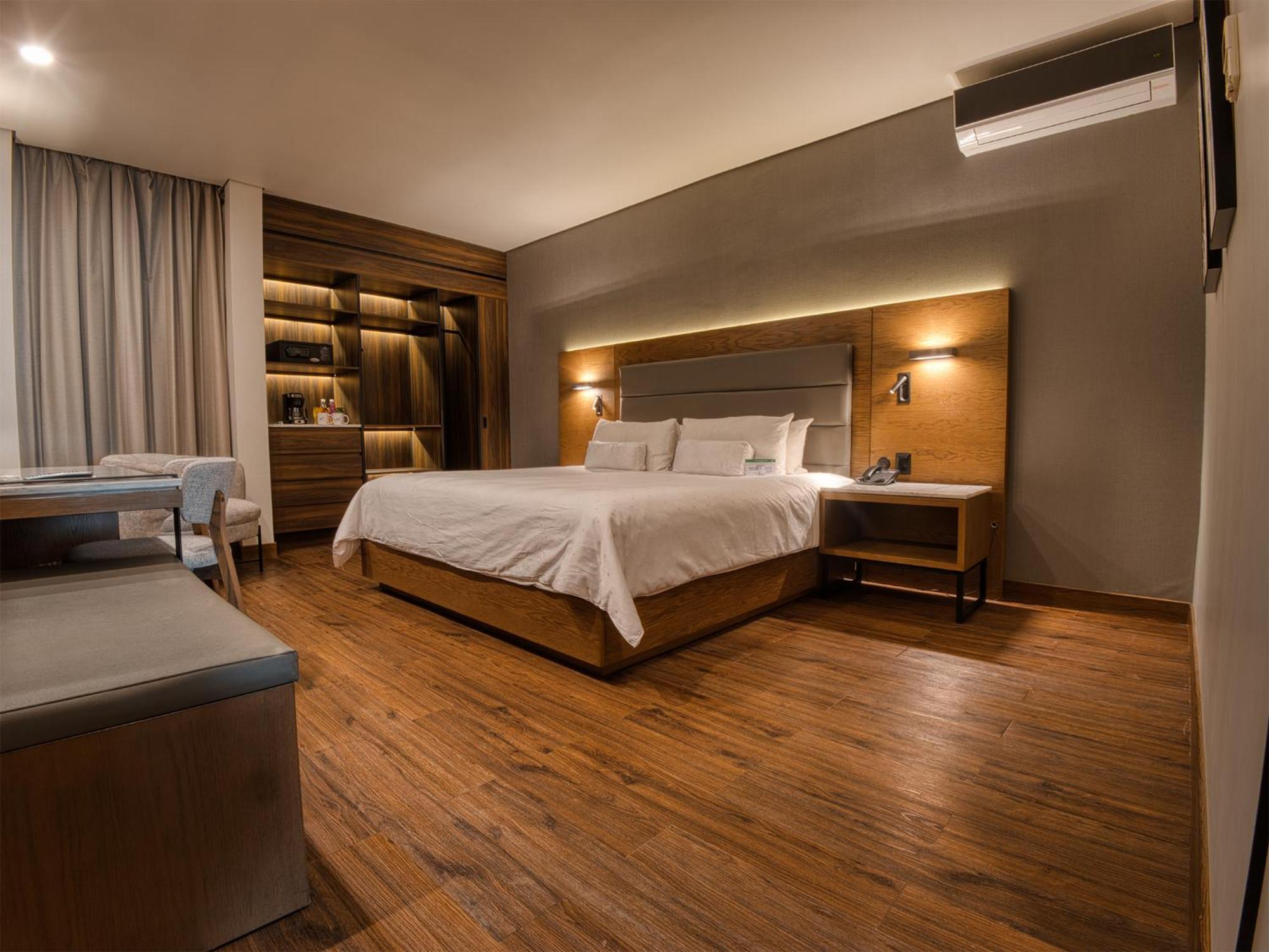 Victoria Ejecutivo Hotel Guadalajara Bagian luar foto