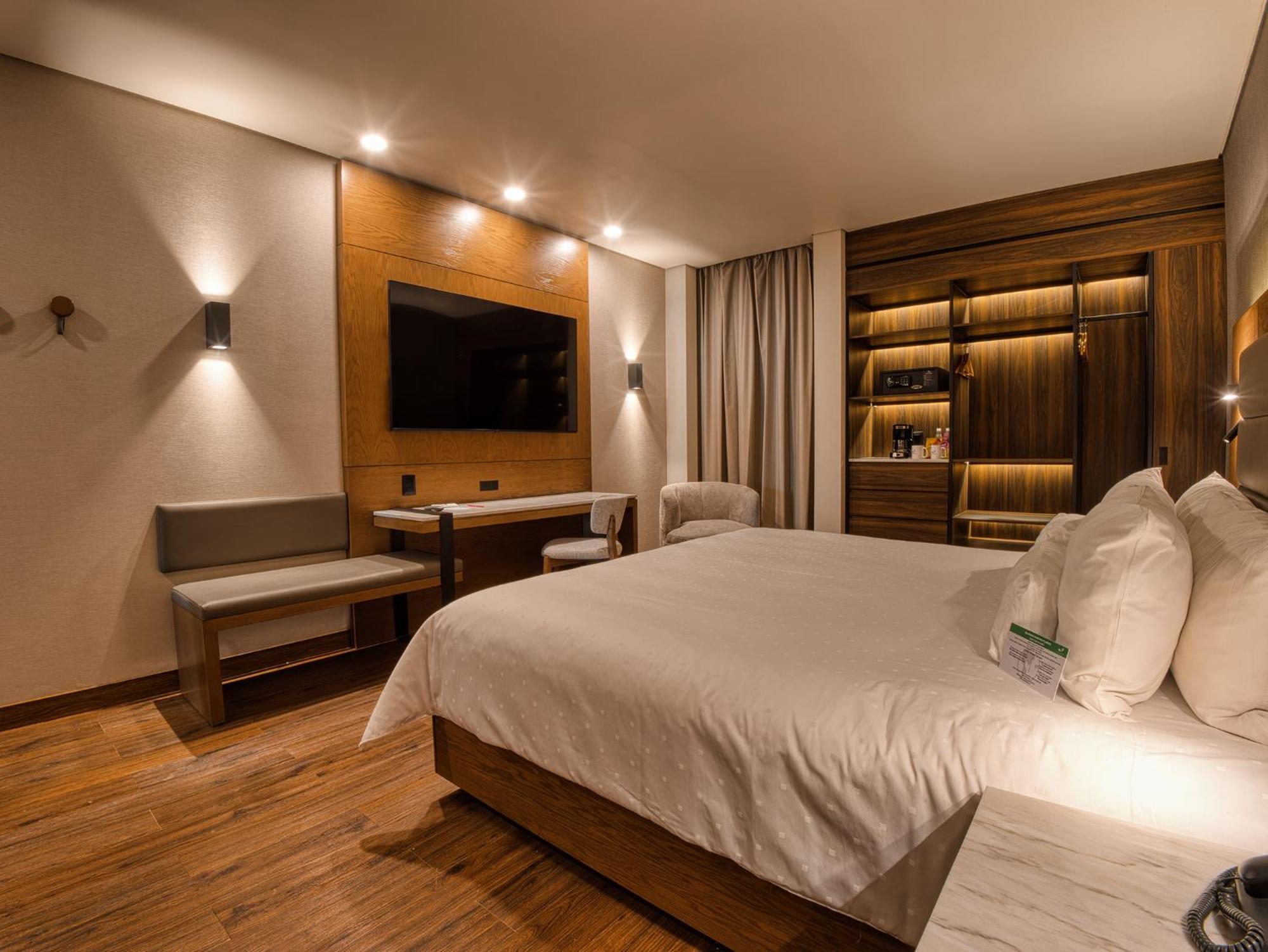 Victoria Ejecutivo Hotel Guadalajara Bagian luar foto