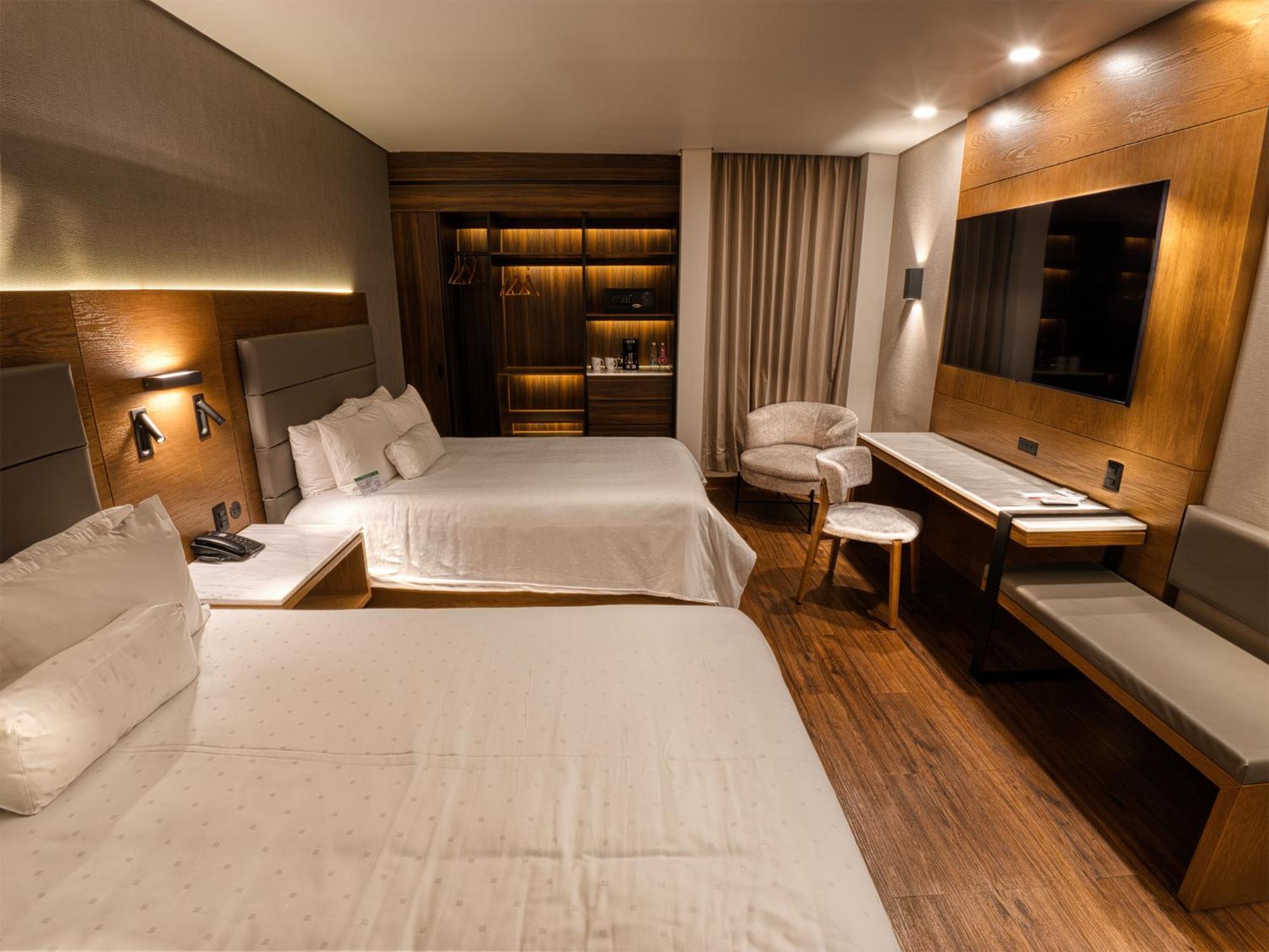Victoria Ejecutivo Hotel Guadalajara Bagian luar foto